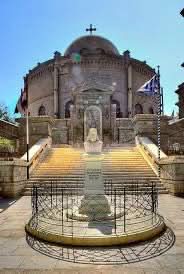 Statue in front of a dome building, symbolizing cultural landmarks on the Cultural tour to Cairo - 1 day.