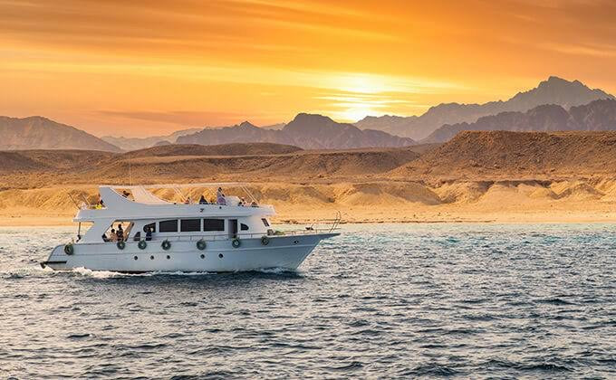 Snorkeling trip with private boat 